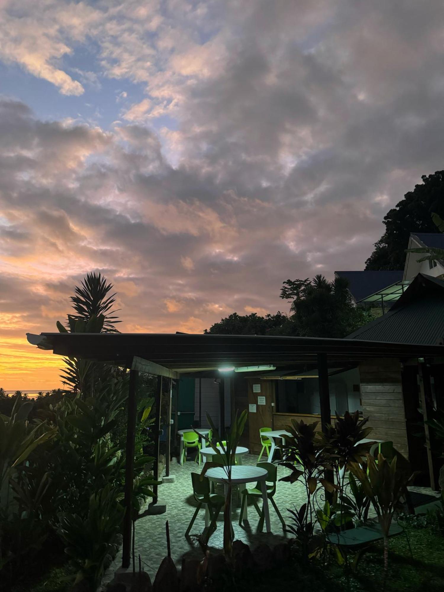 Fare Arana Moorea Guesthouse Atiha Екстериор снимка