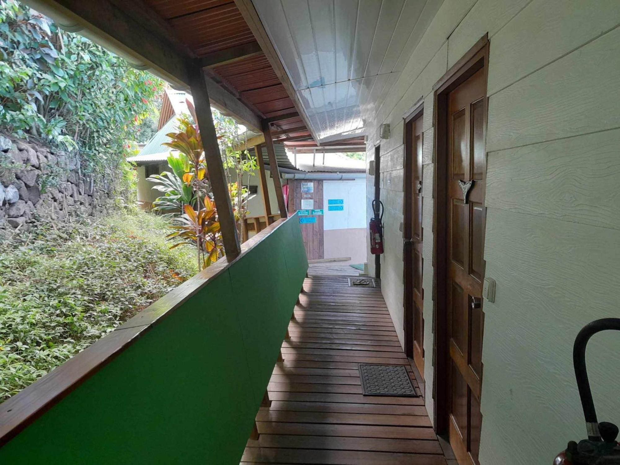 Fare Arana Moorea Guesthouse Atiha Екстериор снимка