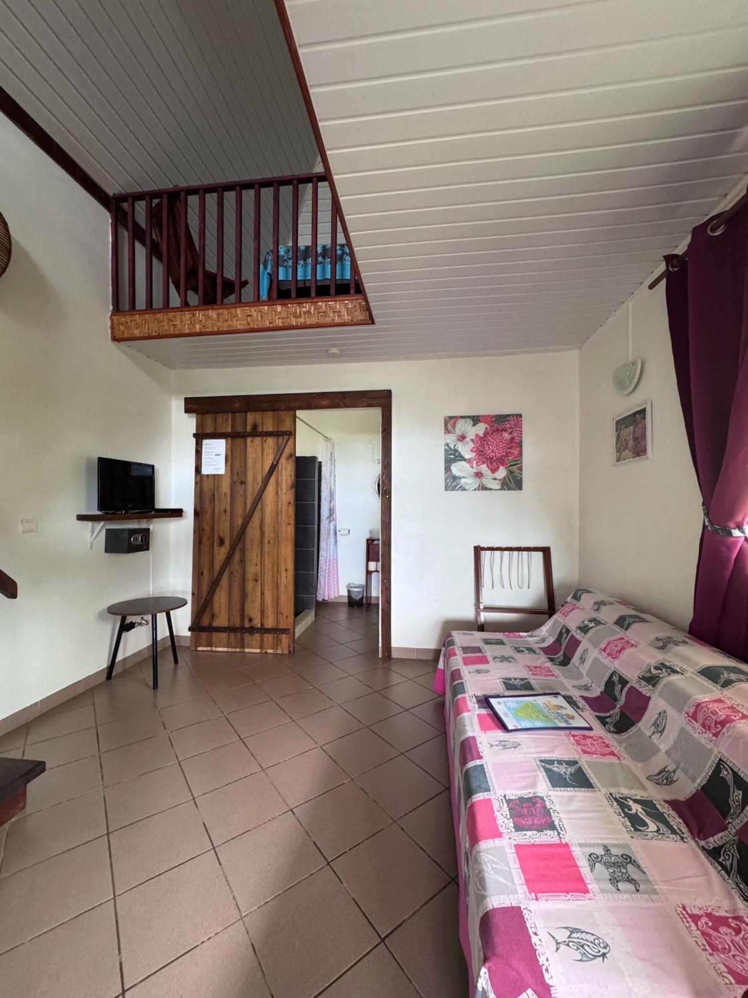 Fare Arana Moorea Guesthouse Atiha Стая снимка