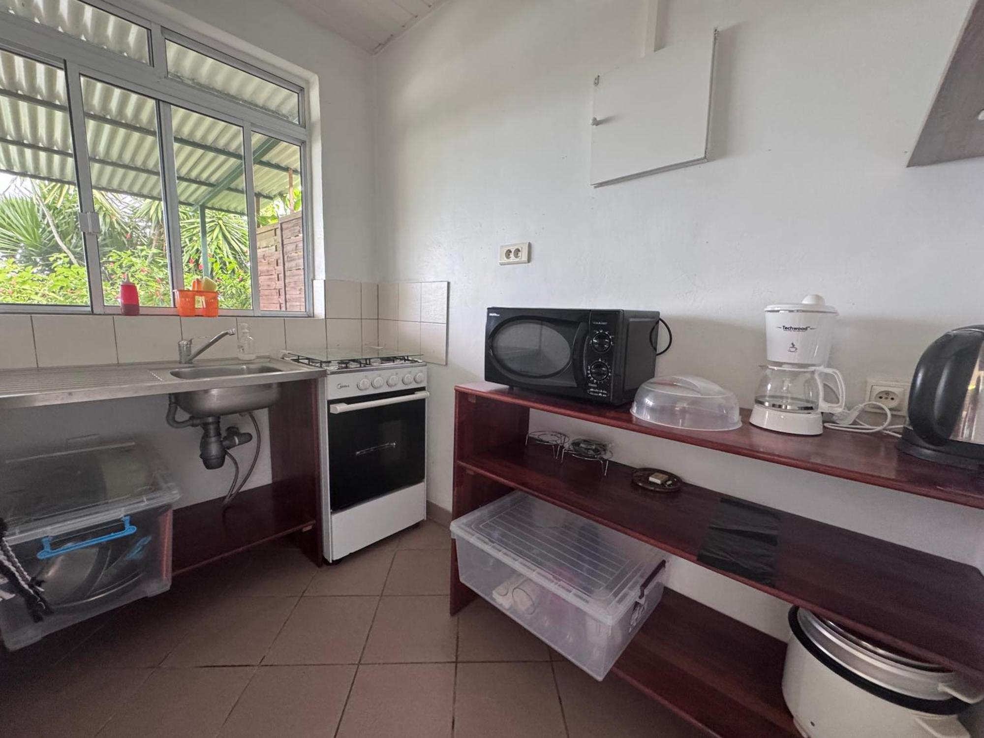 Fare Arana Moorea Guesthouse Atiha Стая снимка